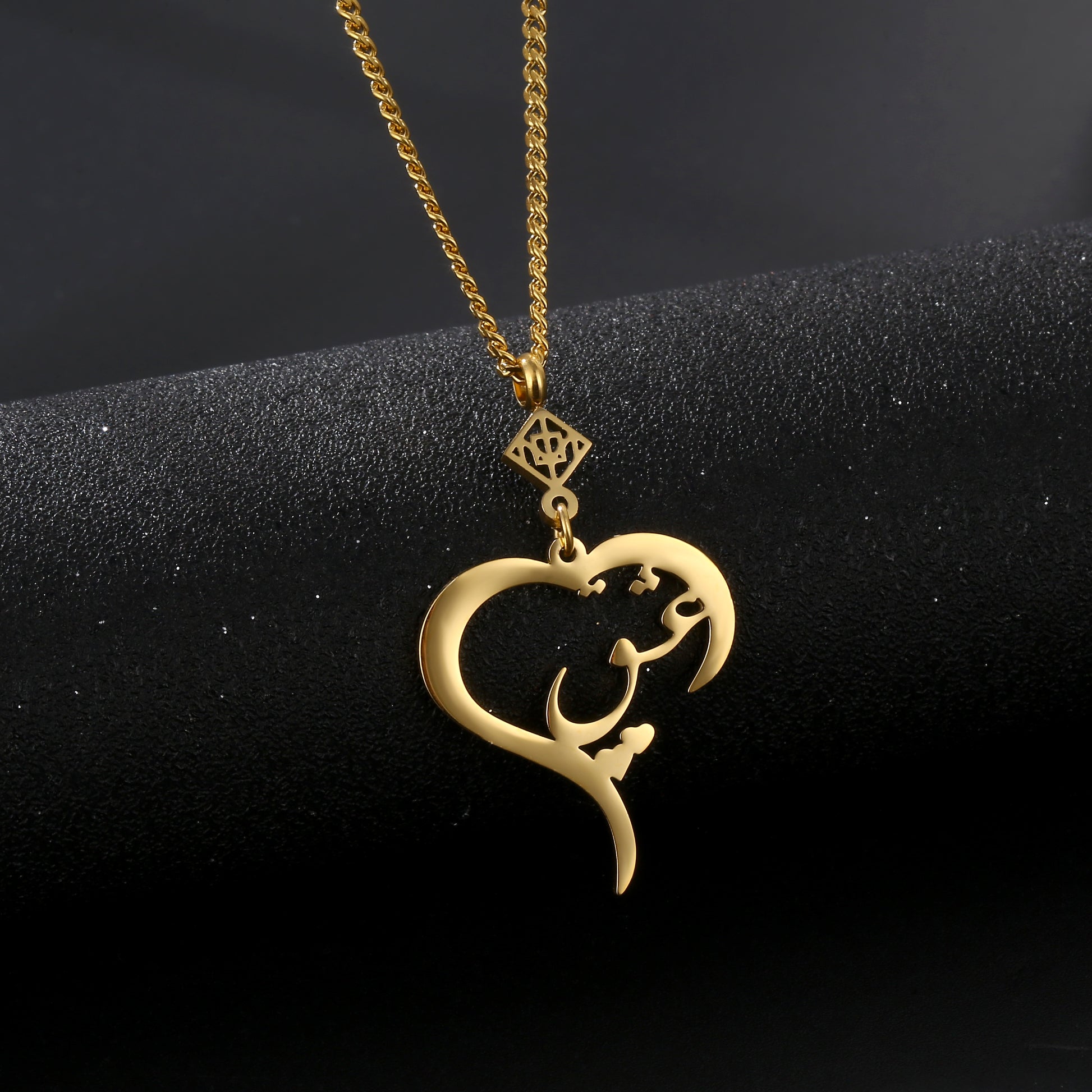 Eshgh Heart Necklace - OMID