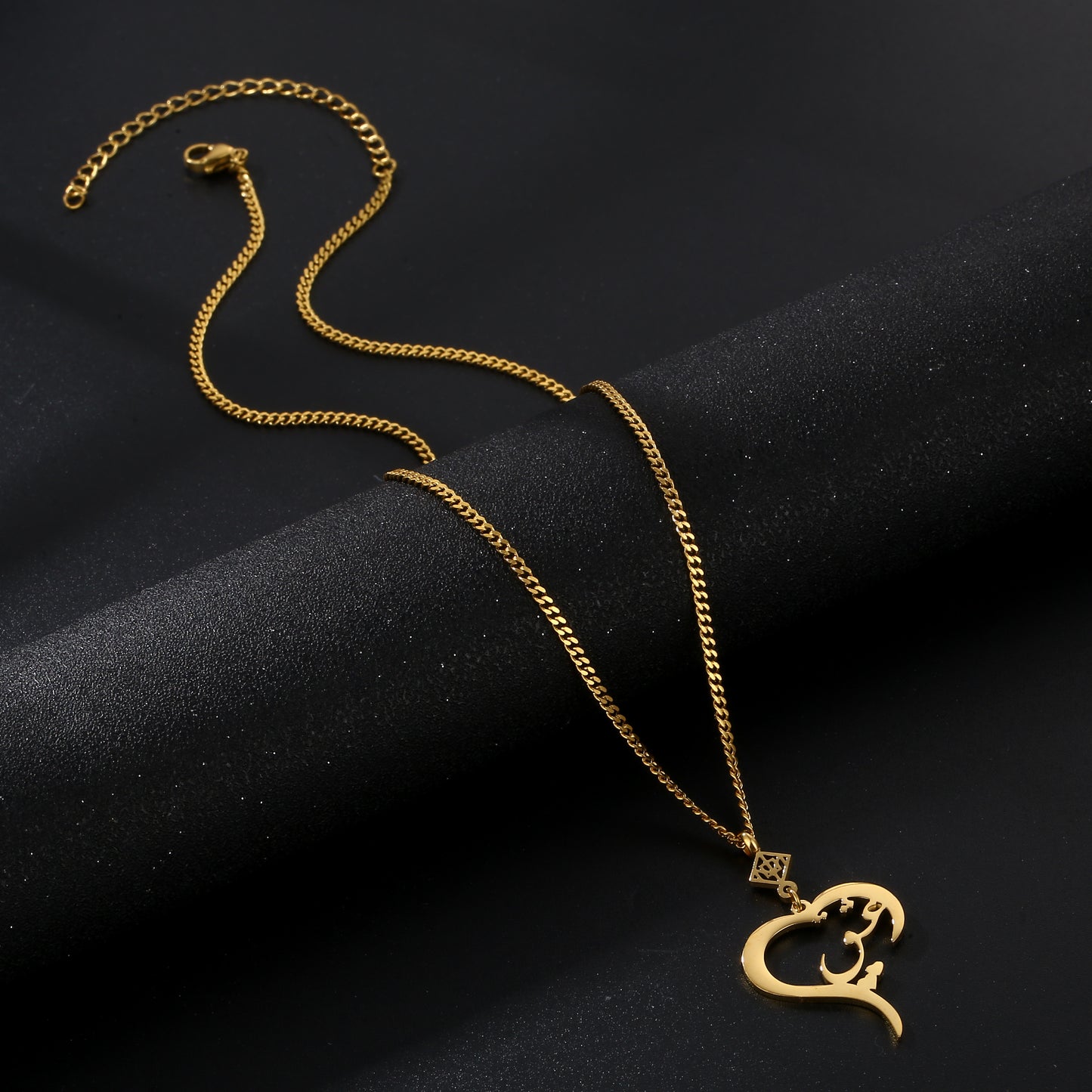 Eshgh Heart Necklace - OMID